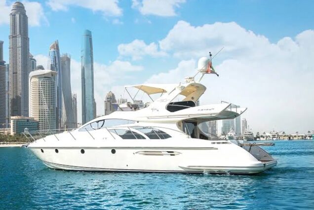 Private Luxury Yacht Experience – 70 FT